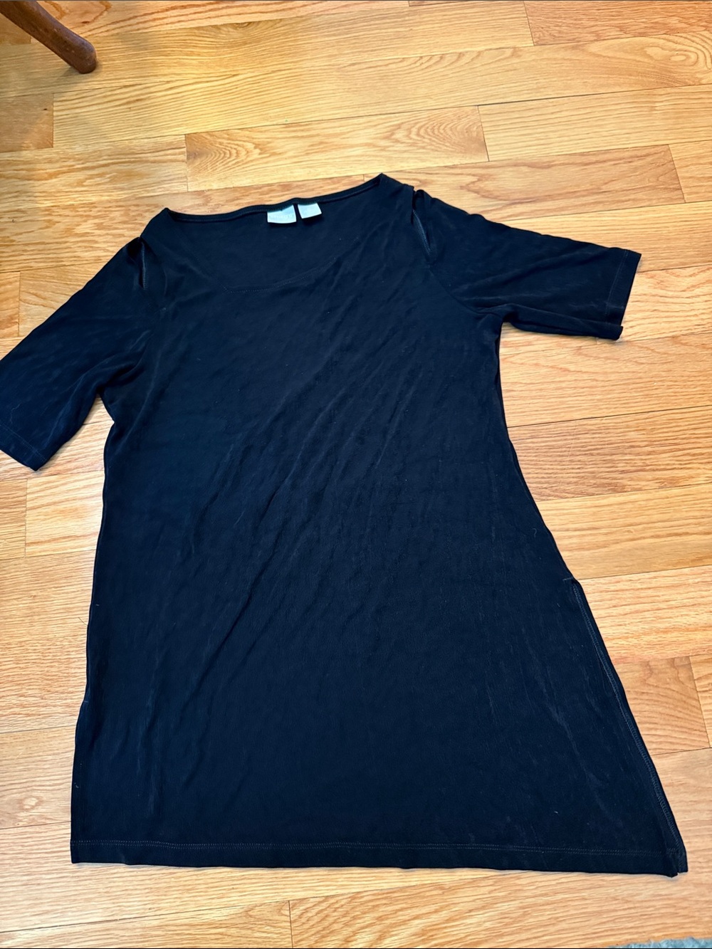 Chico's Black Short Sleeve Tunic Top stretchy 4-6 (Chico’s 0)